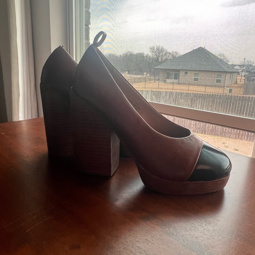 Jeffrey Campbell Brown Leather Platform Pumps with Black Cap Toe - Picture 5 of 8